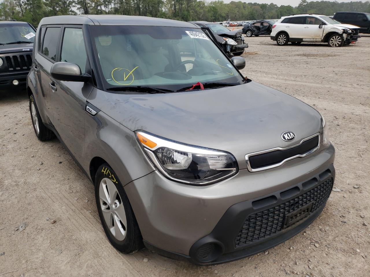 KIA SOUL 2016 with VIN KNDJN2A23G7382415 - Photo from auction