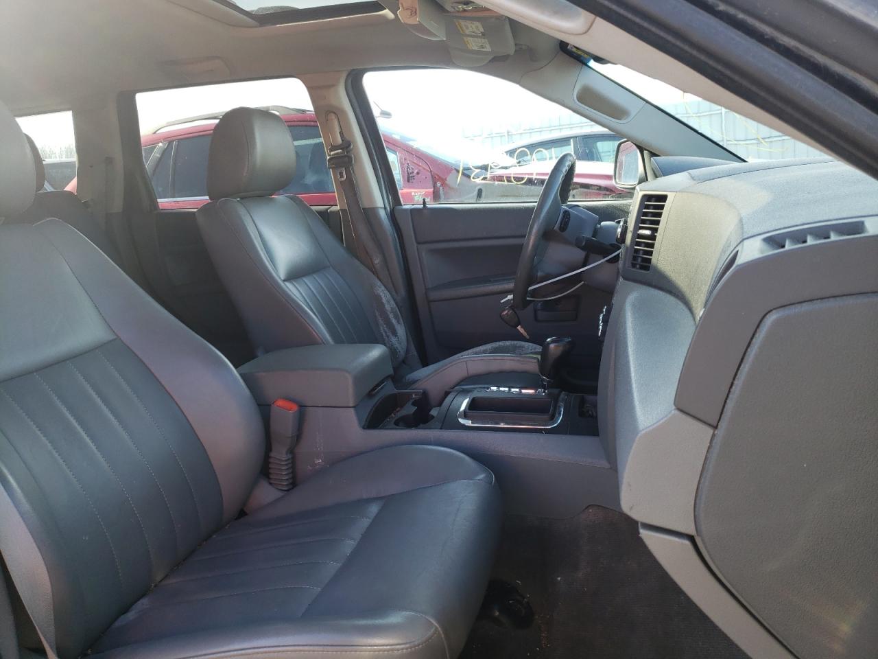 Photo 5 from auction – 2007 JEEP GRAND CHER with VIN 1J8GR48K37C629030