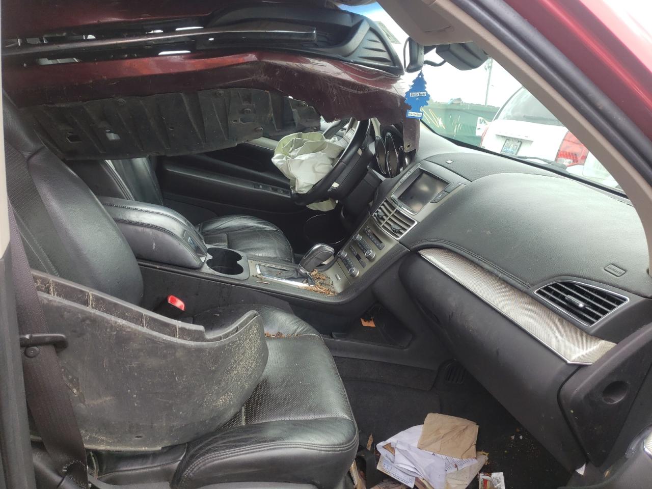 Photo 5 from auction – 2010 LINCOLN MKT with VIN 2LMHJ5AT4ABJ03184