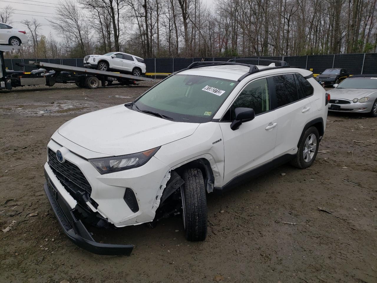 Photo 2 from auction – 2021 TOYOTA RAV4 LE with VIN JTMLWRFV8MD127760