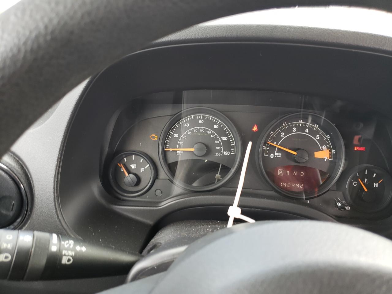 Photo 8 from auction – 2015 JEEP PATRIOT SP with VIN 1C4NJPBA3FD413100