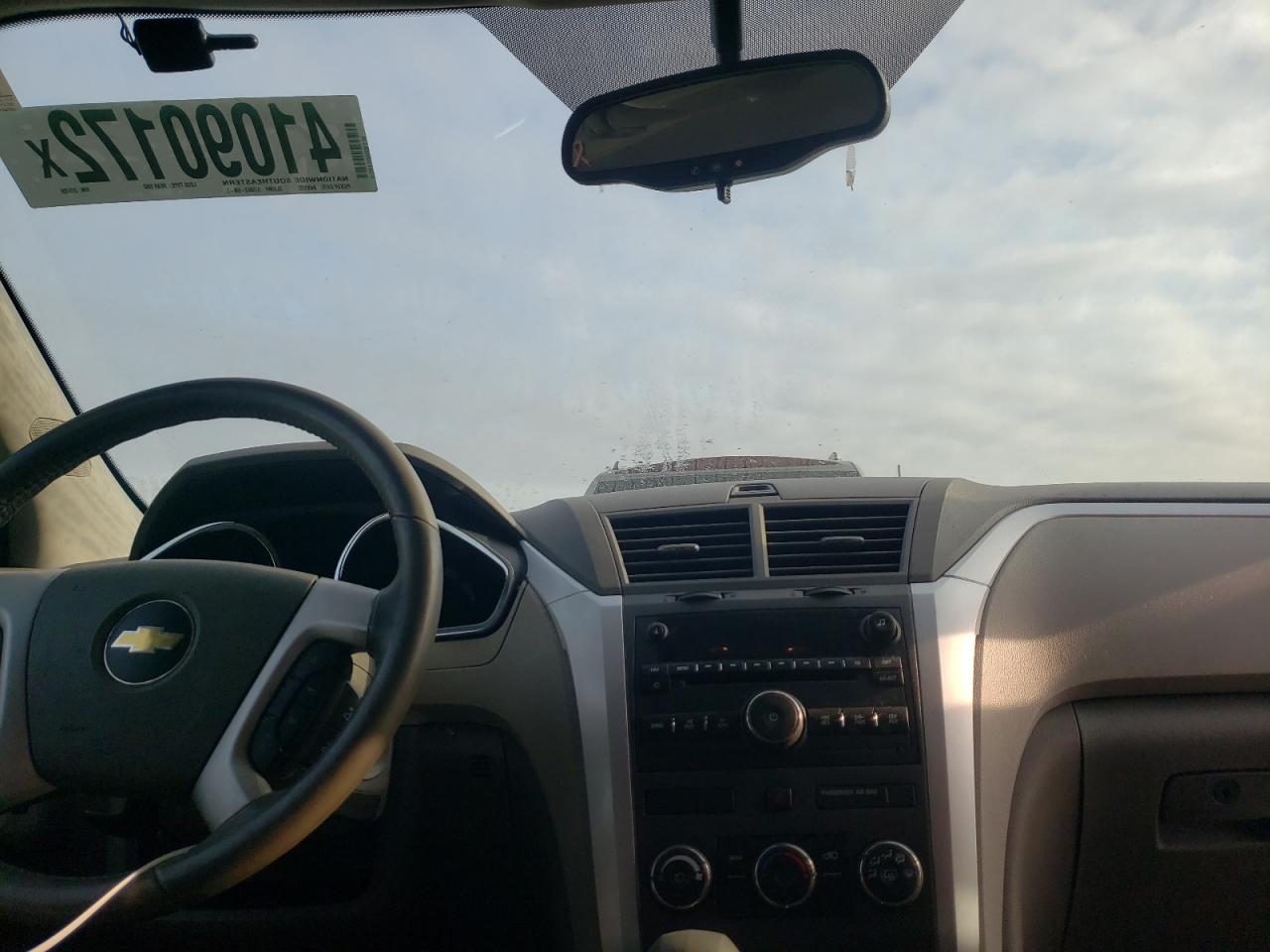 Photo 9 from auction – 2012 CHEVROLET TRAVERSE L with VIN 1GNKRFED4CJ319789