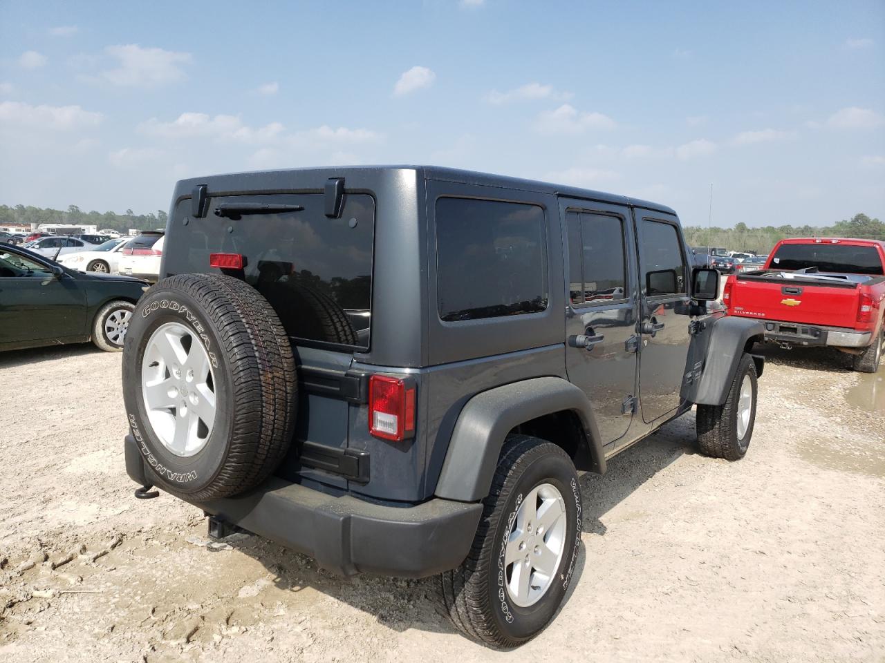Photo 4 from auction – 2017 JEEP WRANGLER U with VIN 1C4BJWDG8HL616670