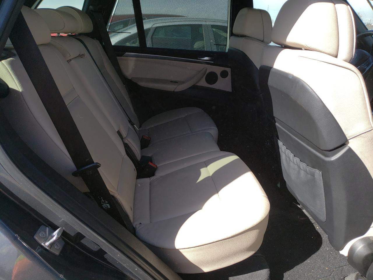 Photo 6 from auction – 2011 BMW X5 XDRIVE5 with VIN 5UXZV8C56BL417041