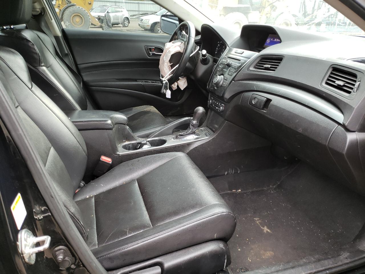 Photo 5 from auction – 2013 ACURA ILX 20 PRE with VIN 19VDE1F57DE004645