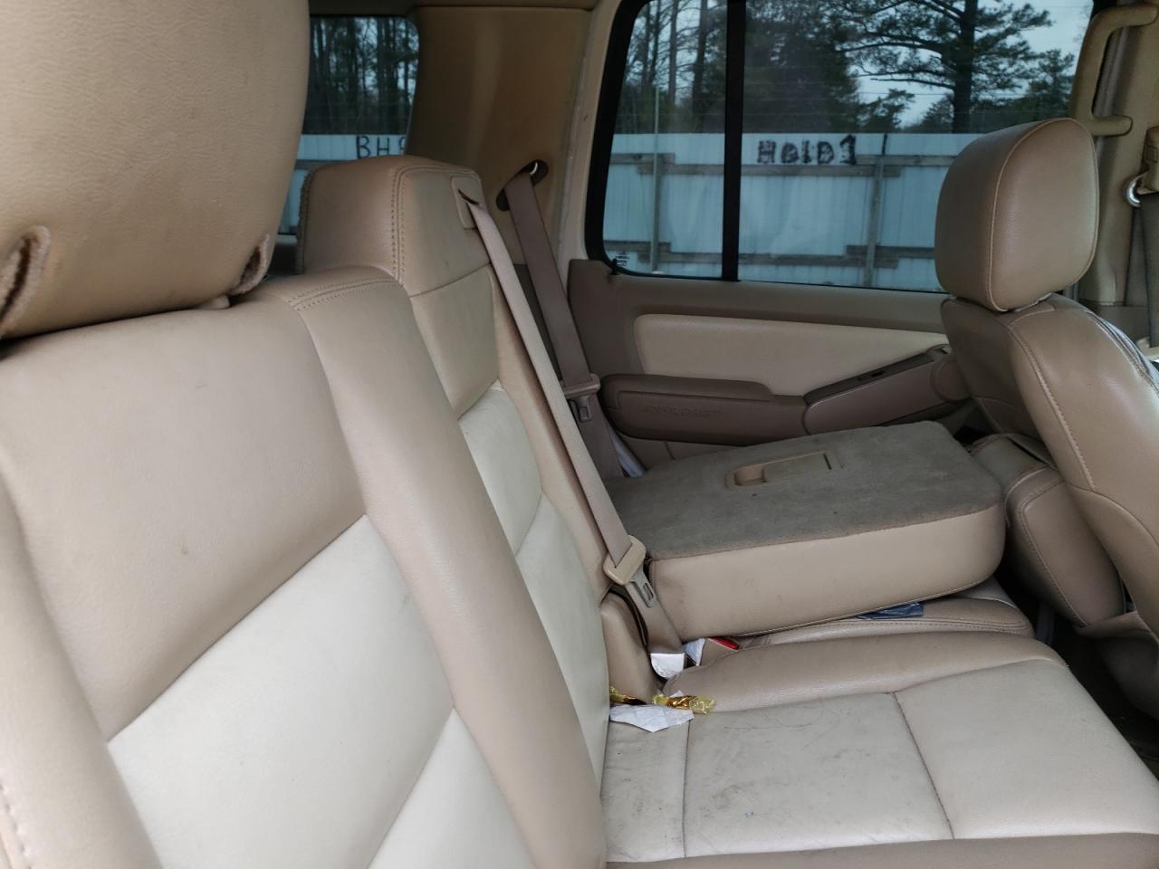 Photo 6 from auction – 2008 FORD EXPLORER L with VIN 1FMEU75868UA93379