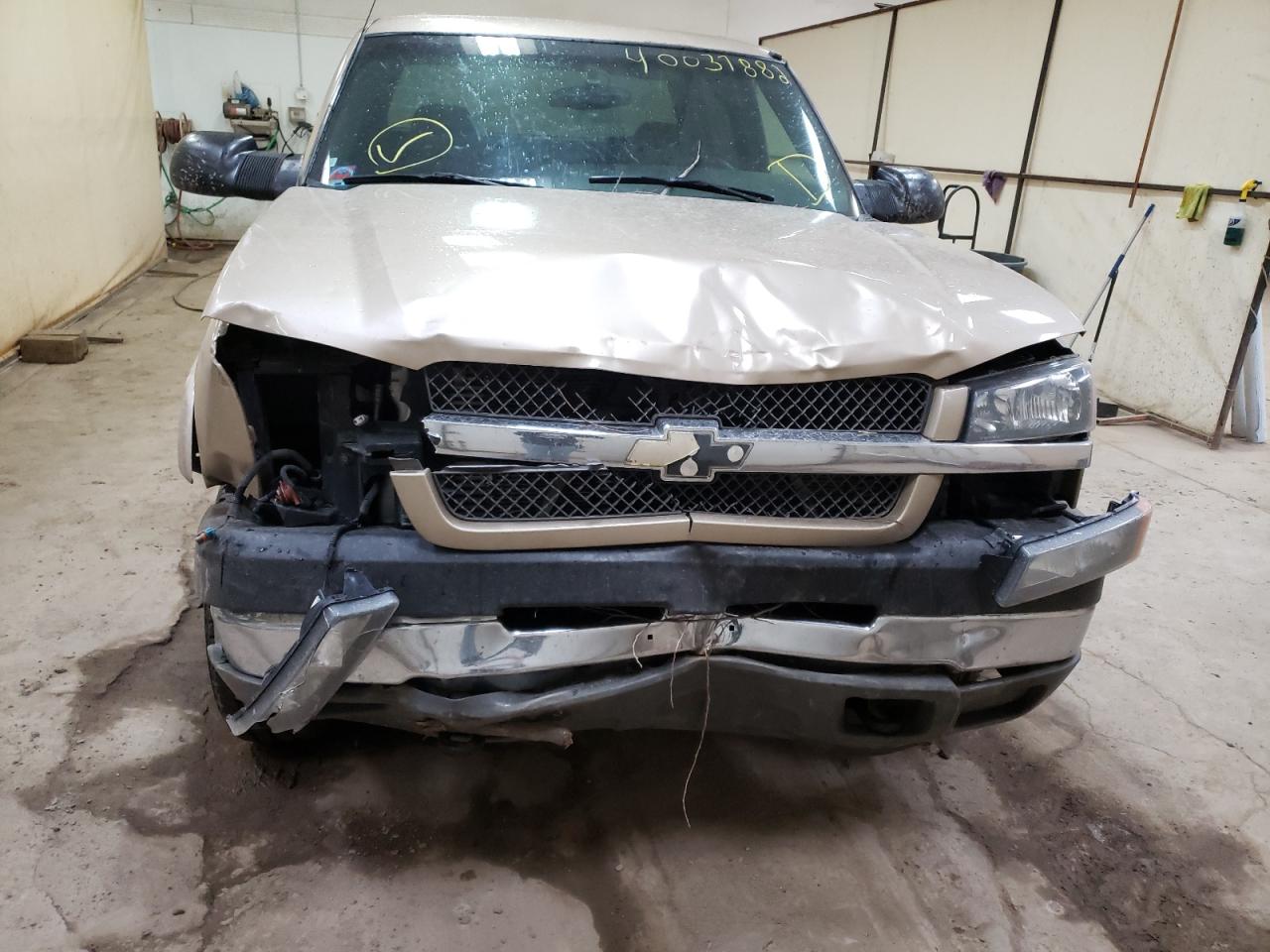 Photo 9 from auction – 2004 CHEVROLET SILVERADO with VIN 1GCHK23104F112104