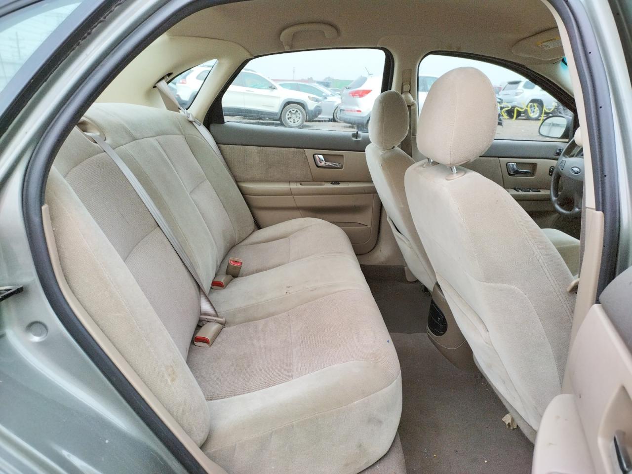 Photo 6 from auction – 2002 FORD TAURUS SE with VIN 1FAFP53U52G156889