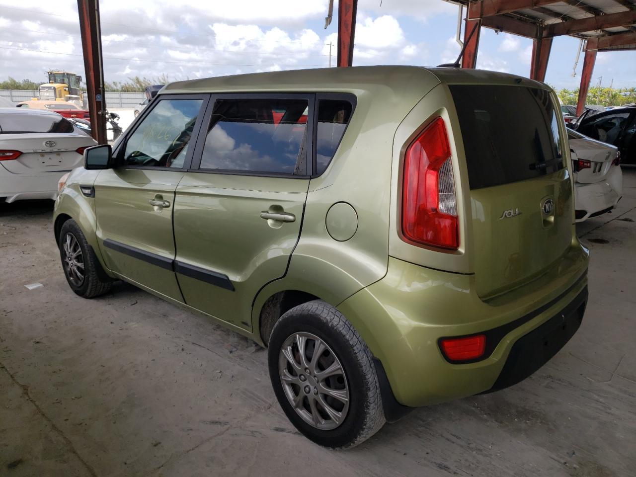 Photo 3 from auction – 2013 KIA SOUL with VIN KNDJT2A53D7633347