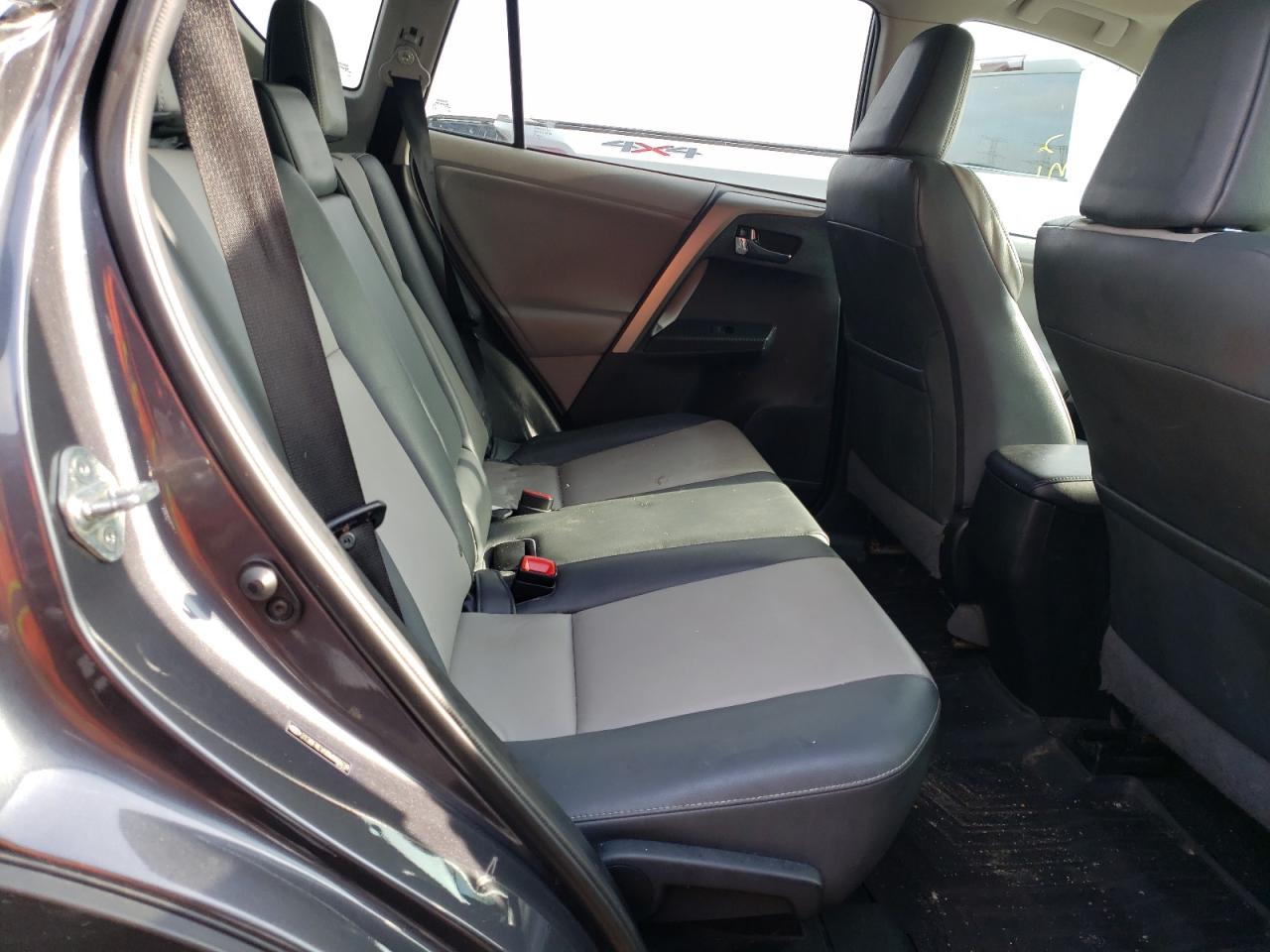 Photo 6 from auction – 2013 TOYOTA RAV4 LIMIT with VIN 2T3DFREV0DW066638