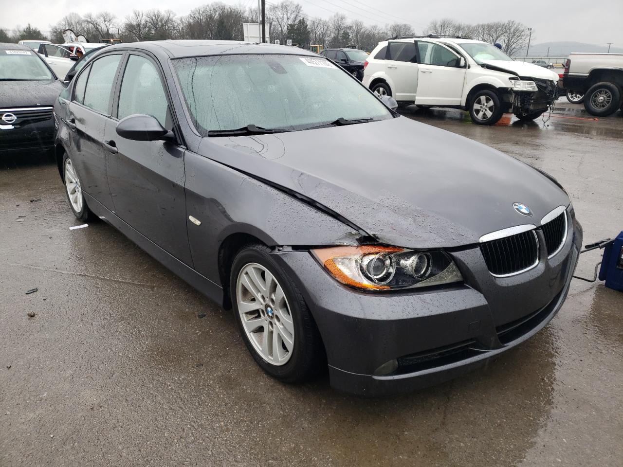 BMW 328 I 2007 with VIN WBAVA33517KX74068 - Photo from auction