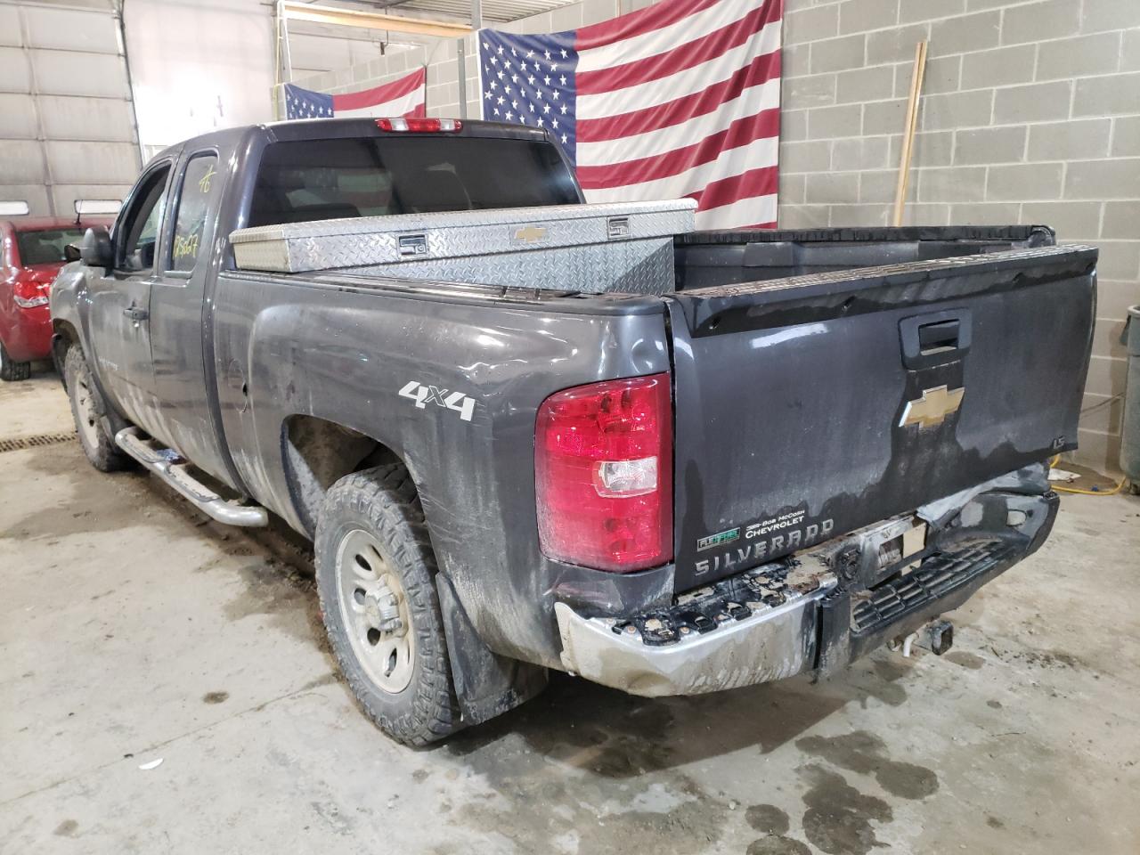 Photo 3 from auction – 2011 CHEVROLET SILVERADO with VIN 1GCRKREA6BZ260019
