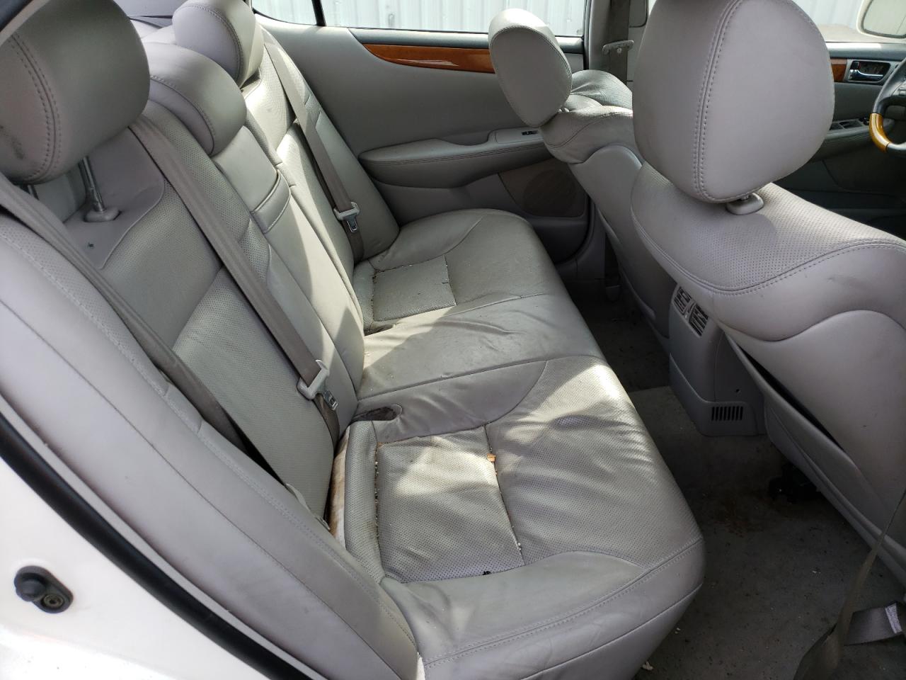 Photo 6 from auction – 2006 LEXUS ES 330 with VIN JTHBA30G665165002