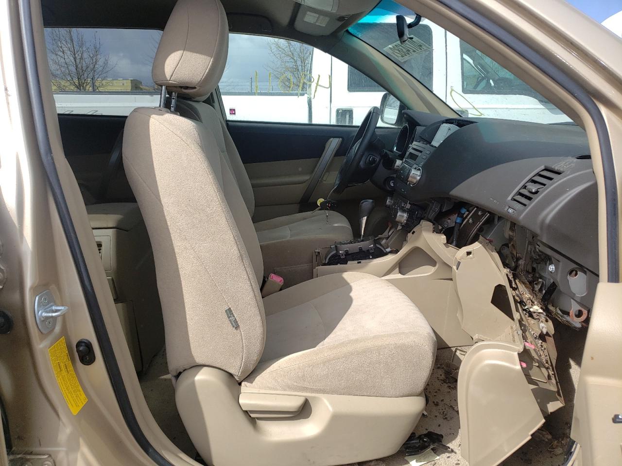 Photo 5 from auction – 2008 TOYOTA HIGHLANDER with VIN JTEDS43A982036272