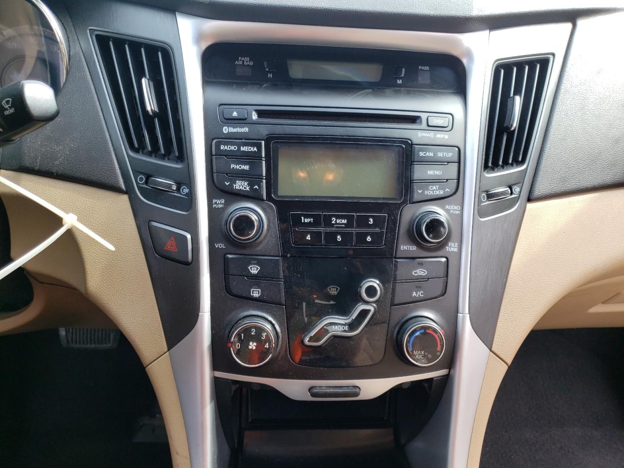 Photo 9 from auction – 2012 HYUNDAI SONATA GLS with VIN 5NPEB4AC1CH334304