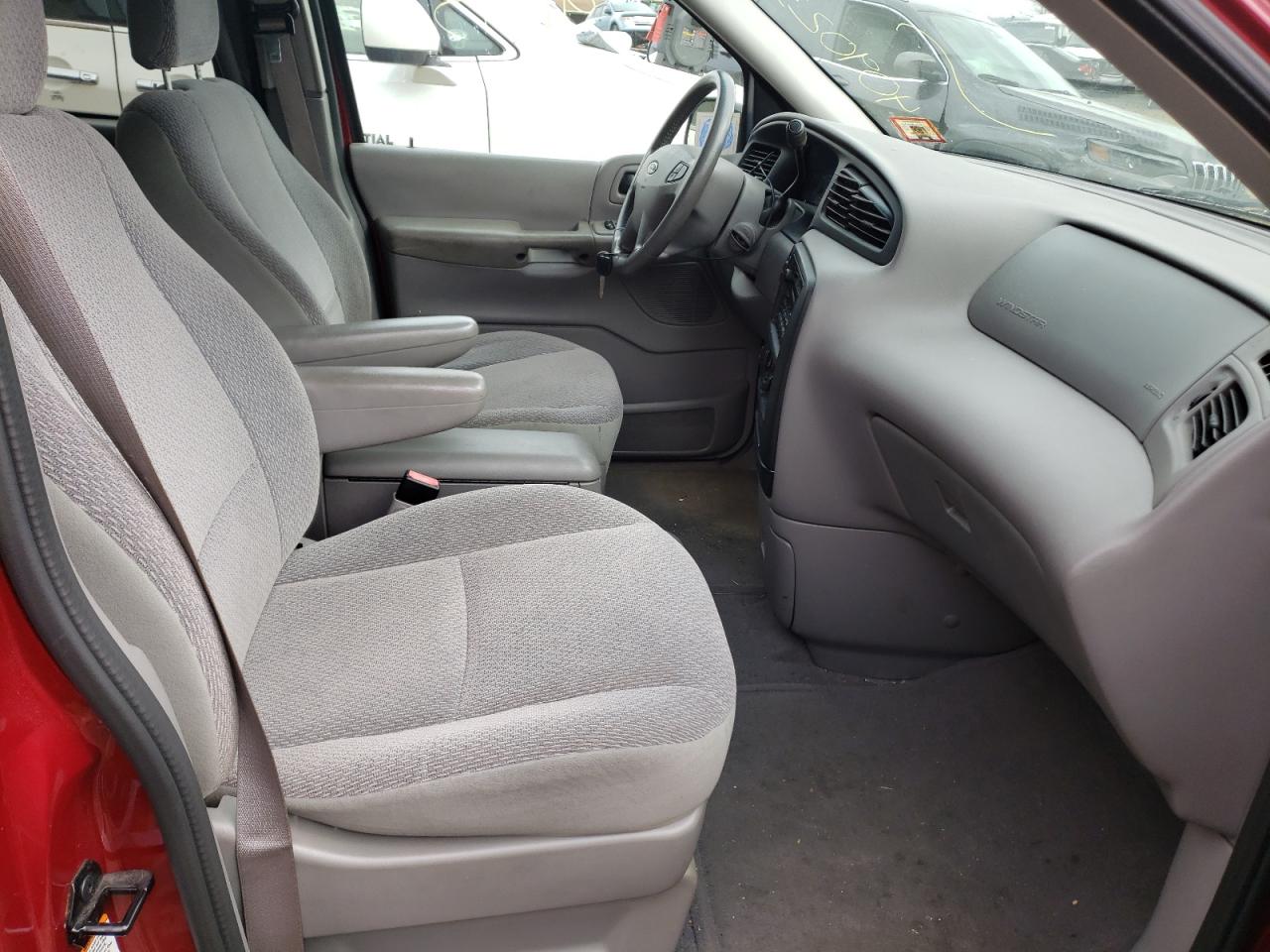 Photo 5 from auction – 2003 FORD WINDSTAR S with VIN 2FMDA52403BB94880
