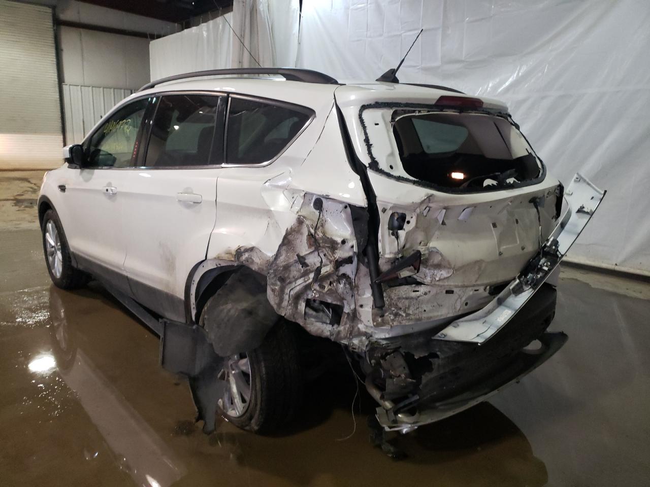 Photo 3 from auction – 2019 FORD ESCAPE SEL with VIN 1FMCU9HD9KUA93797