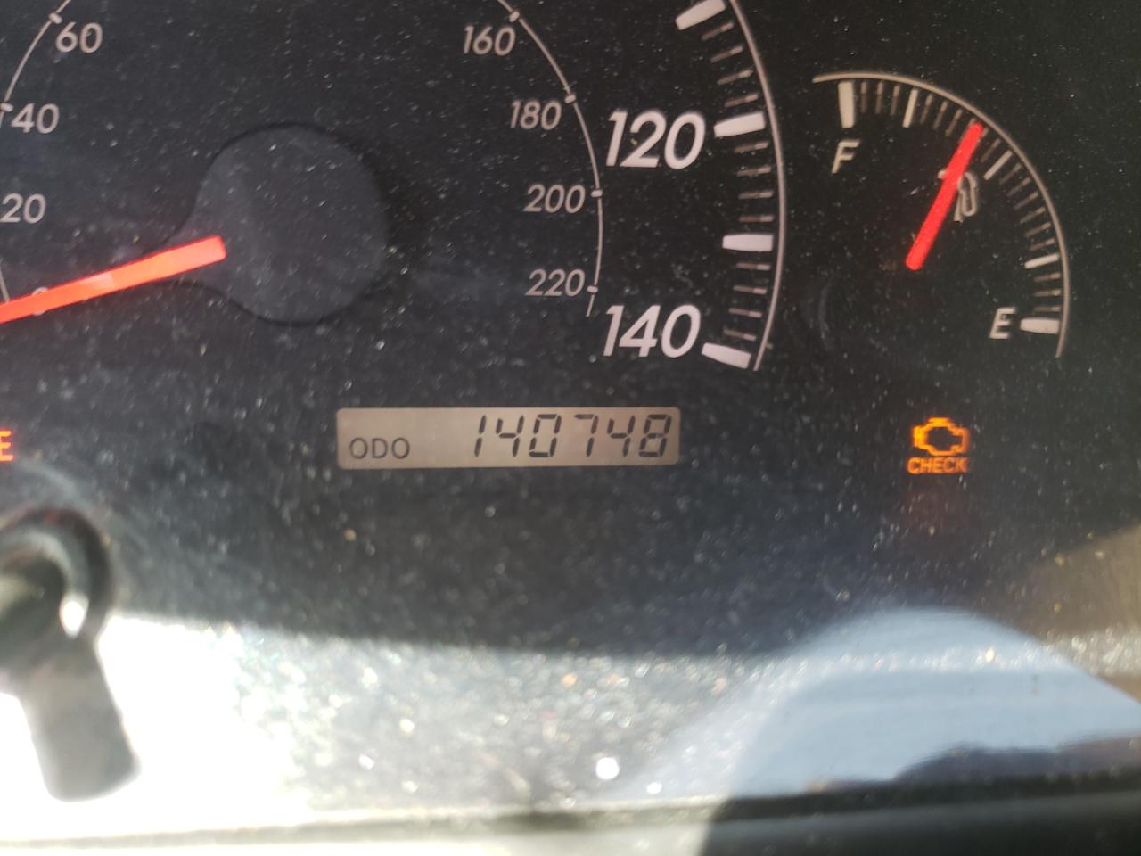 Photo 8 from auction – 2005 TOYOTA CAMRY LE with VIN 4T1BE30K45U398564