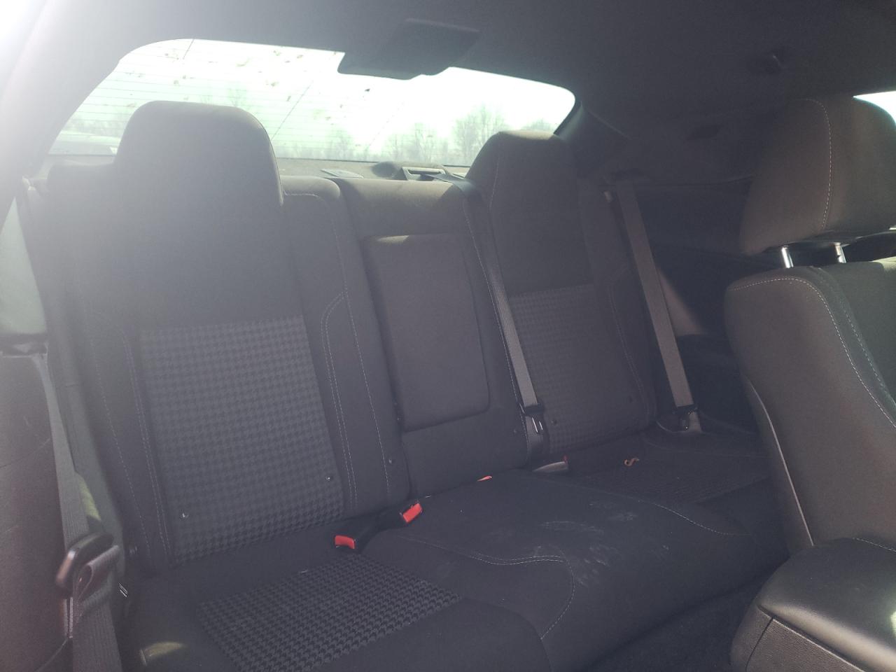 Photo 6 from auction – 2016 DODGE CHALLENGER with VIN 2C3CDZAG2GH291161