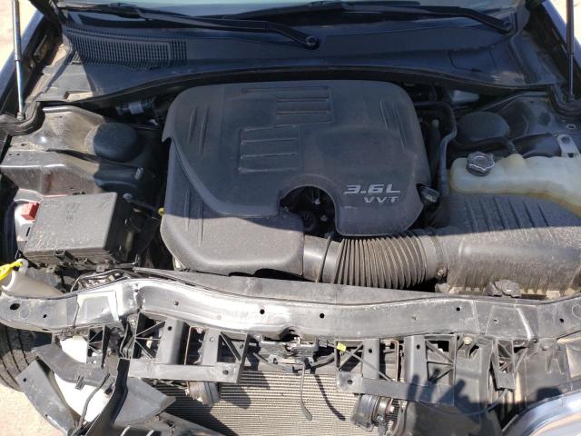 Photo 7 from auction – 2017 CHRYSLER 300 LIMITE with VIN 2C3CCAAG4HH516542