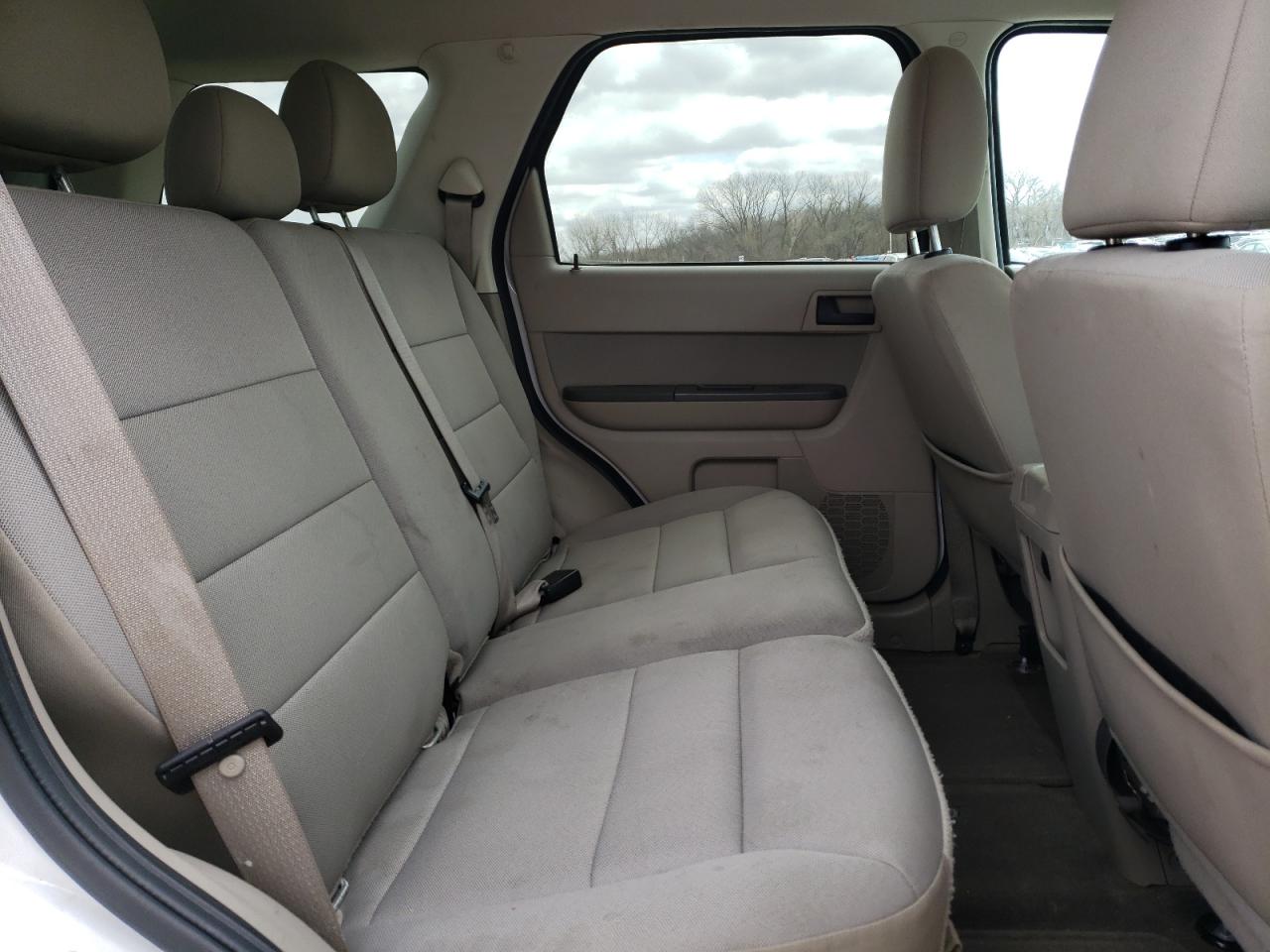 Photo 6 from auction – 2011 FORD ESCAPE HYB with VIN 1FMCU4K37BKB41182
