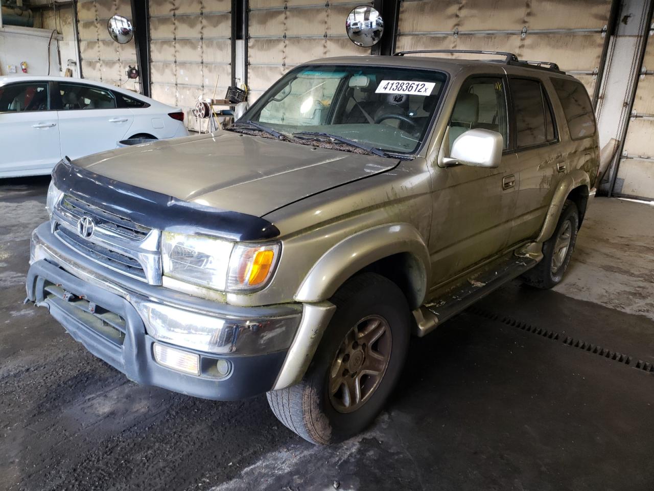 Photo 2 from auction – 2001 TOYOTA 4RUNNER SR with VIN JT3HN86R219046925