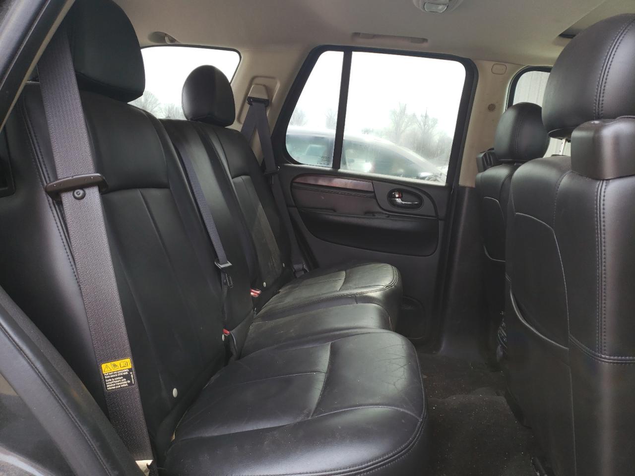 Photo 6 from auction – 2005 GMC ENVOY with VIN 1GKDT13SX52338243