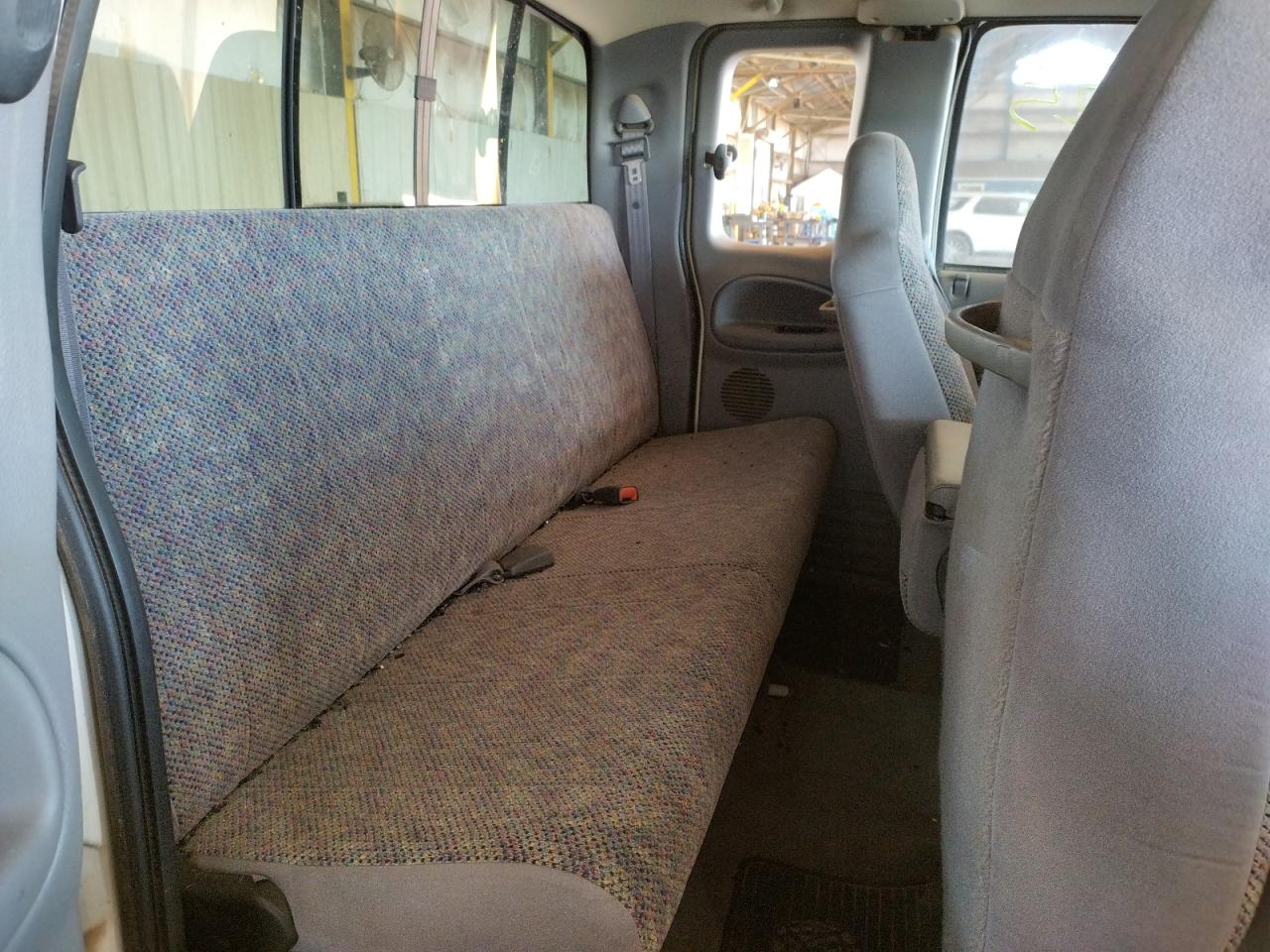 Photo 6 from auction – 1998 DODGE RAM 3500 with VIN 1B7MC33W1WJ186435