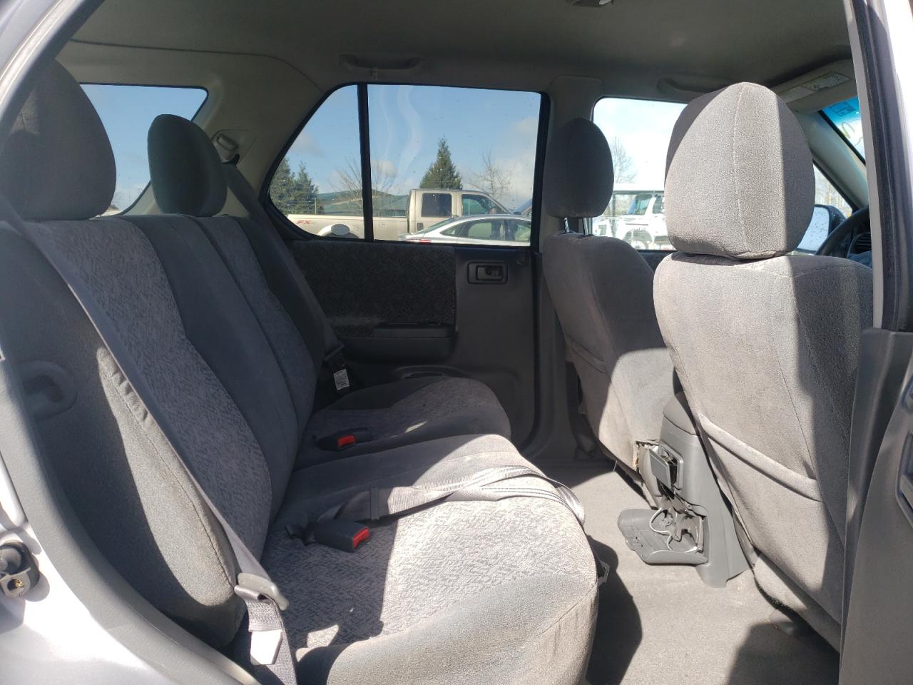 Photo 6 from auction – 2002 ISUZU RODEO S with VIN 4S2CK58W724322552