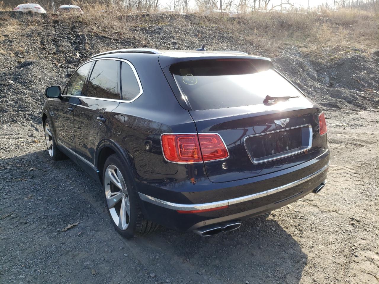 Photo 3 from auction – 2020 BENTLEY BENTAYGA with VIN SJAAJ2ZV2LC027930