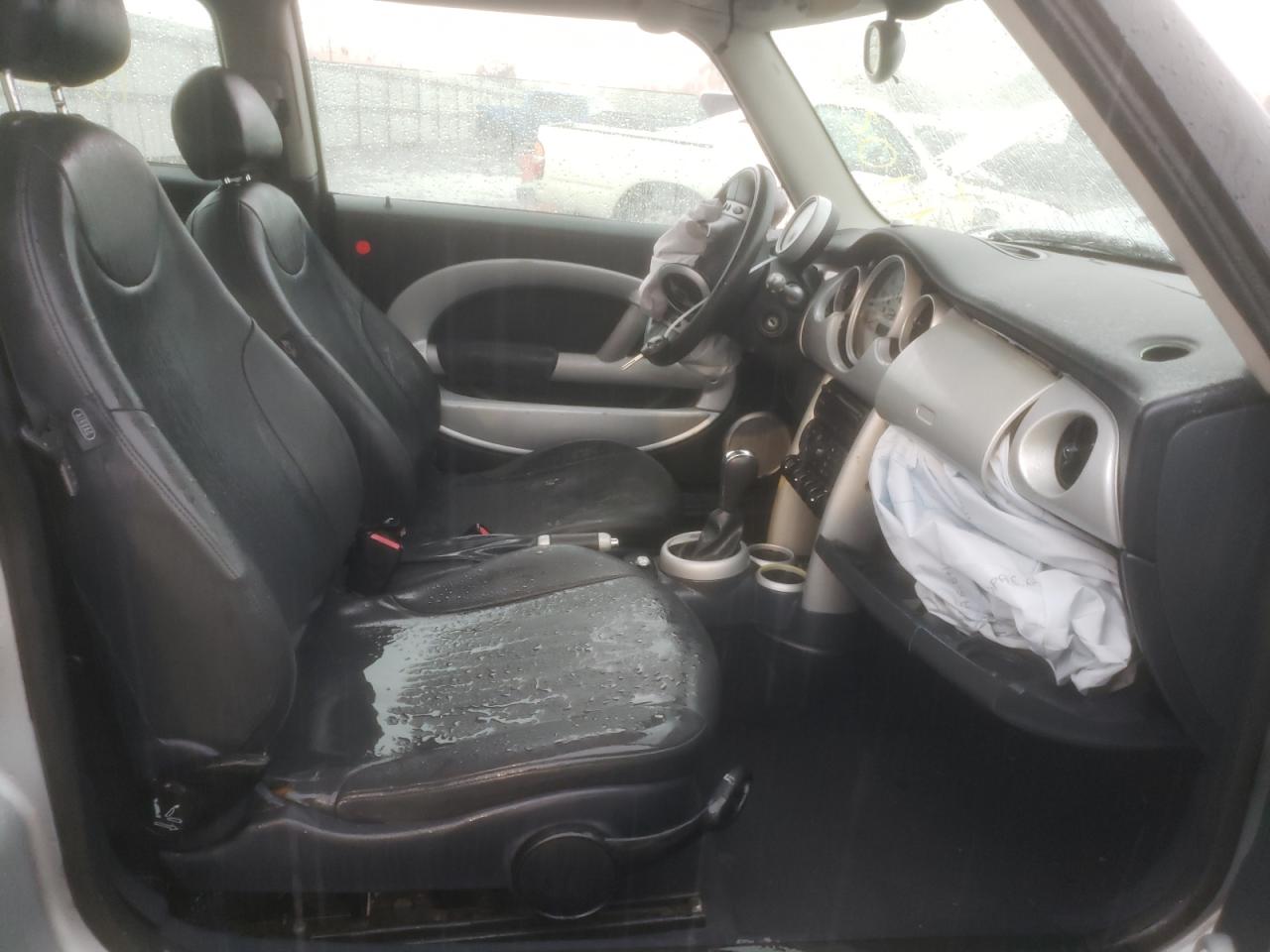 Photo 5 from auction – 2002 MINI COOPER with VIN WMWRC33422TE12047