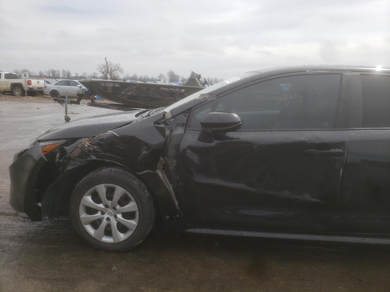 Photo 9 from auction – 2020 TOYOTA COROLLA LE with VIN 5YFEPRAE9LP029653