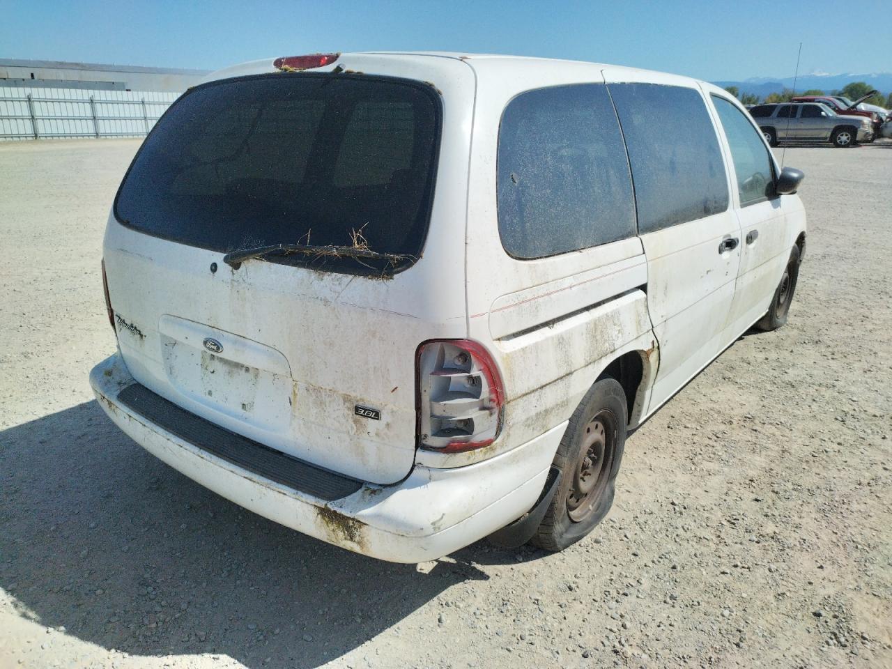 Photo 4 from auction – 1998 FORD WINDSTAR with VIN 2FTZA5446WBC60649