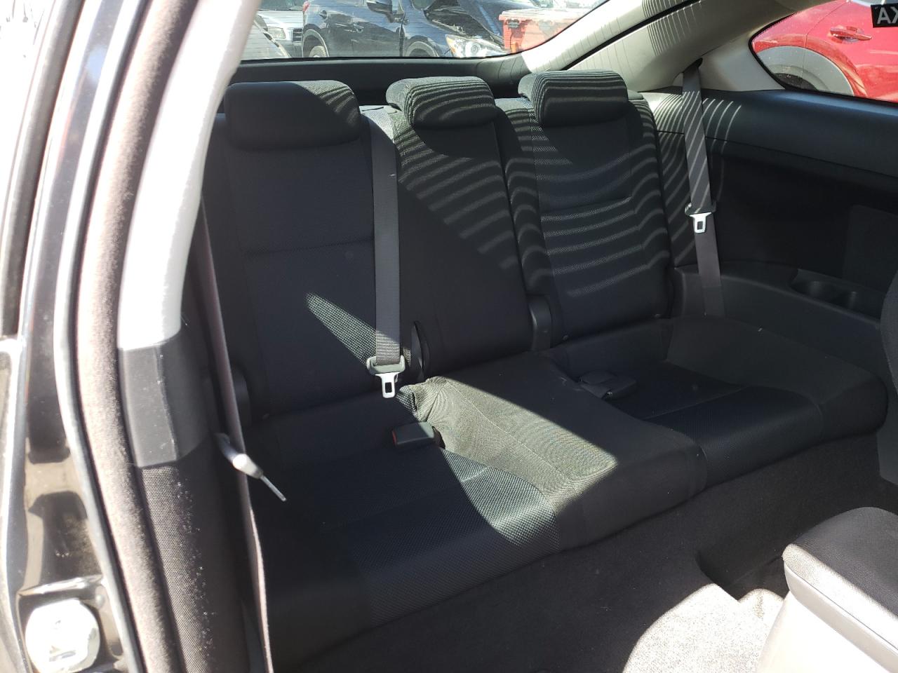 Photo 6 from auction – 2005 TOYOTA SCION TC with VIN JTKDE177950024244