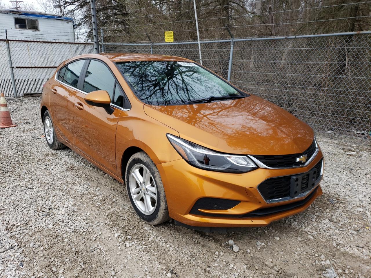 CHEVROLET CRUZE 2017 with VIN 3G1BE6SM4HS593355 - Photo from auction