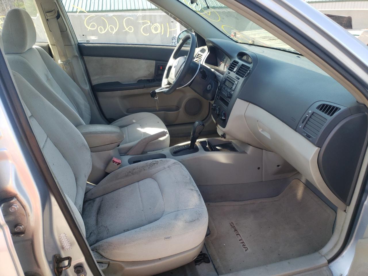 Photo 5 from auction – 2005 KIA SPECTRA LX with VIN KNAFE122155133390