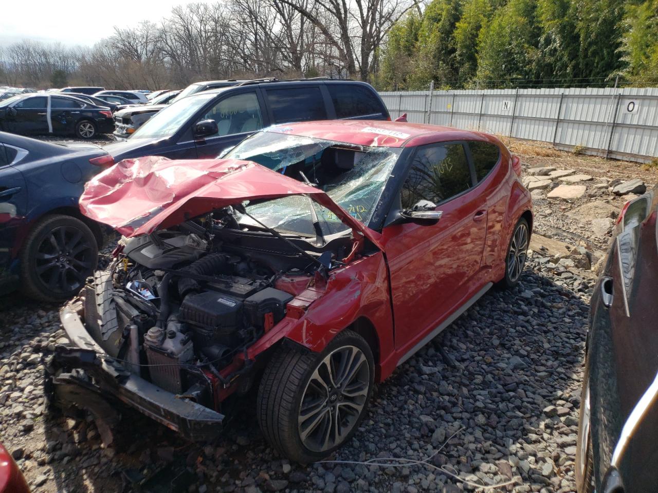 Zdjęcie 2 z aukcji – 2016 HYUNDAI VELOSTER T z VIN KMHTC6AE2GU295019