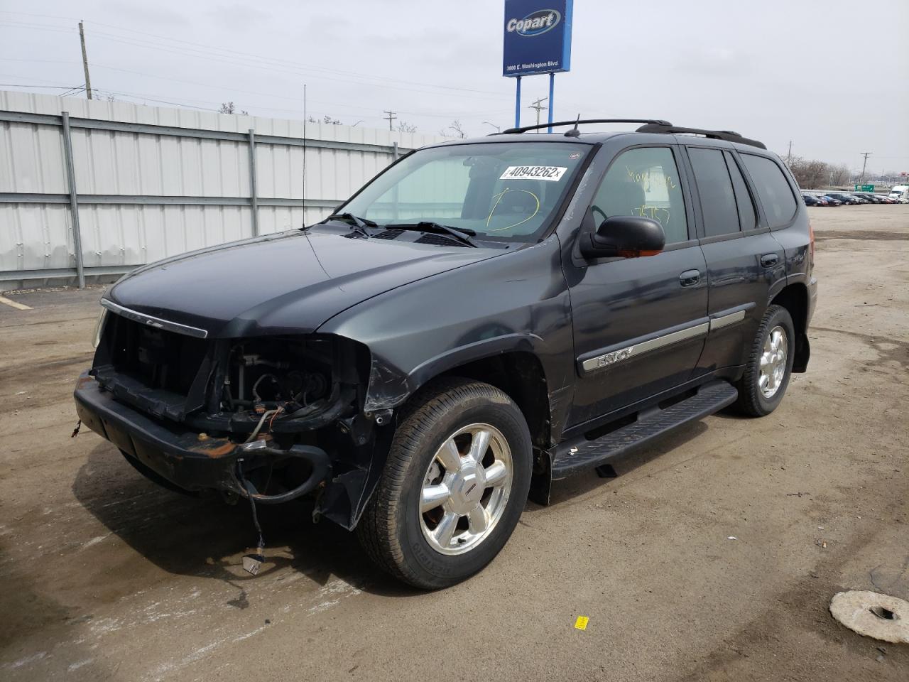 Photo 2 from auction – 2005 GMC ENVOY with VIN 1GKDT13SX52338243