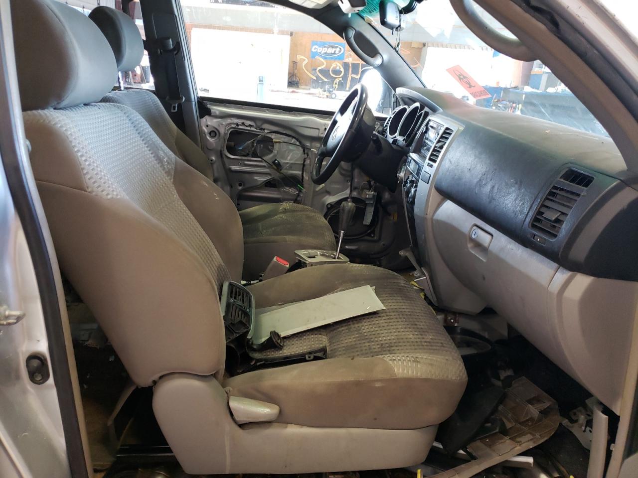 Photo 5 from auction – 2007 TOYOTA 4RUNNER SR with VIN JTEBU14RX78102733