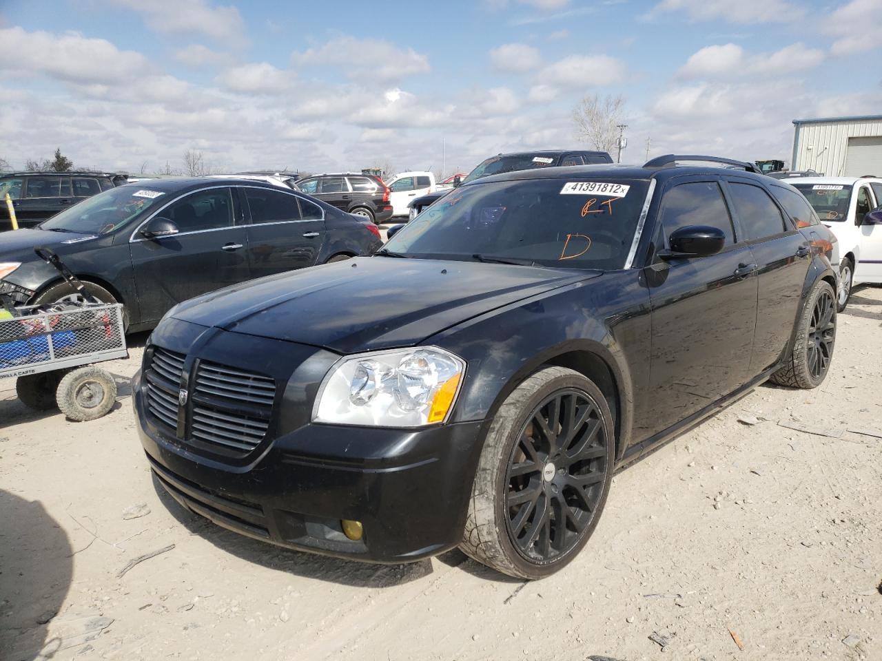 Photo 2 from auction – 2005 DODGE MAGNUM R/T with VIN 2D8GV58265H611108