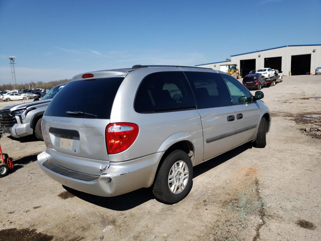 Photo 4 from auction – 2005 DODGE GRAND CARA with VIN 1D4GP24R85B188540