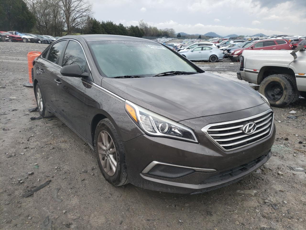 Photo 1 from auction – 2016 HYUNDAI SONATA SE with VIN 5NPE24AF2GH350074