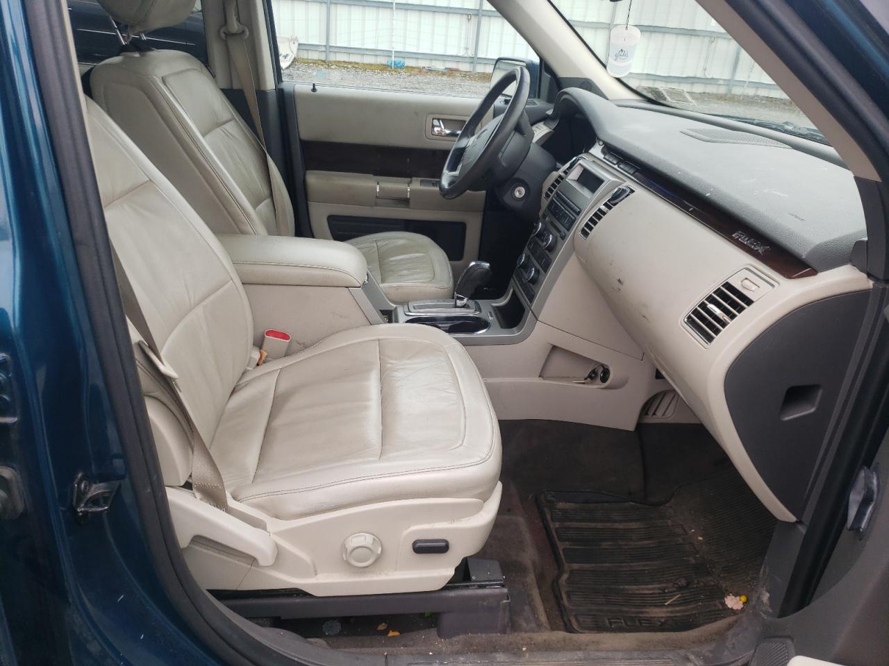 Photo 5 from auction – 2011 FORD FLEX SEL with VIN 2FMGK5CC7BBD09800