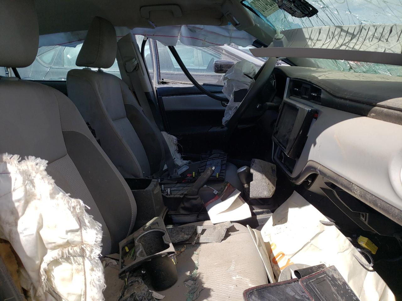 Photo 5 from auction – 2019 TOYOTA COROLLA L with VIN 2T1BURHE2KC153991