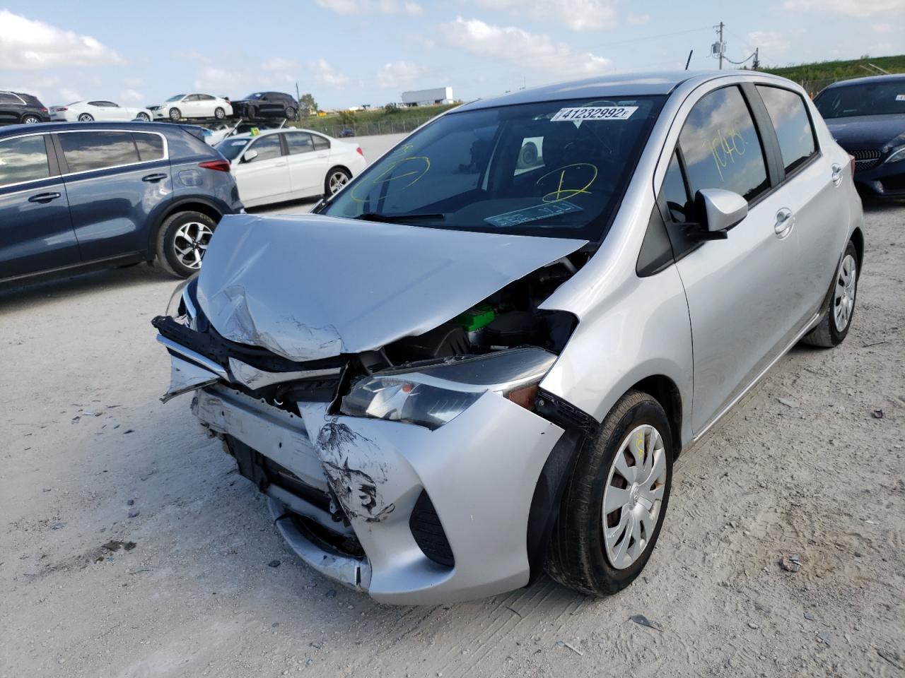 Photo 2 from auction – 2015 TOYOTA YARIS with VIN VNKKTUD38FA016985