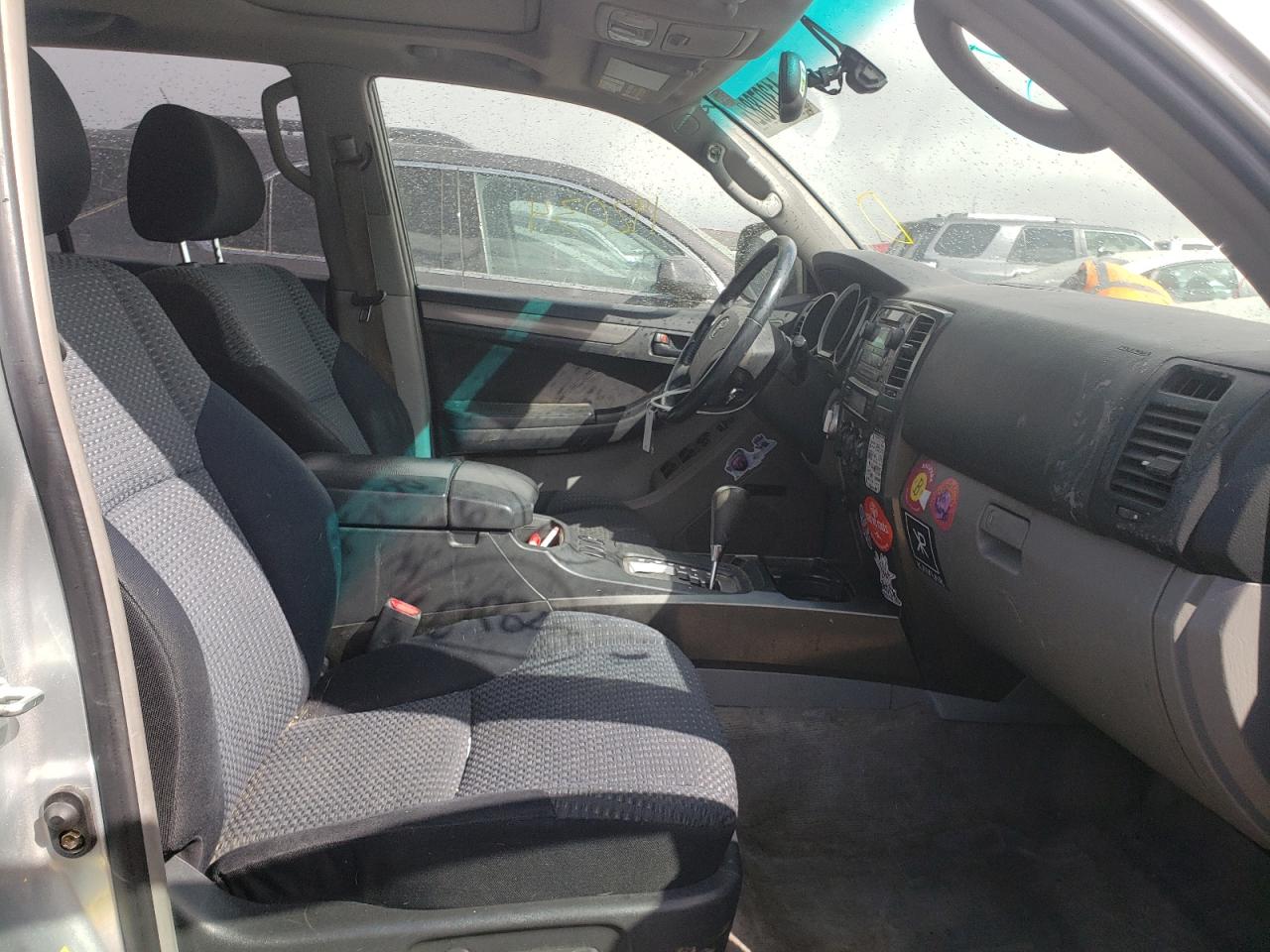 Photo 5 from auction – 2006 TOYOTA 4RUNNER SR with VIN JTEBT14R768033095