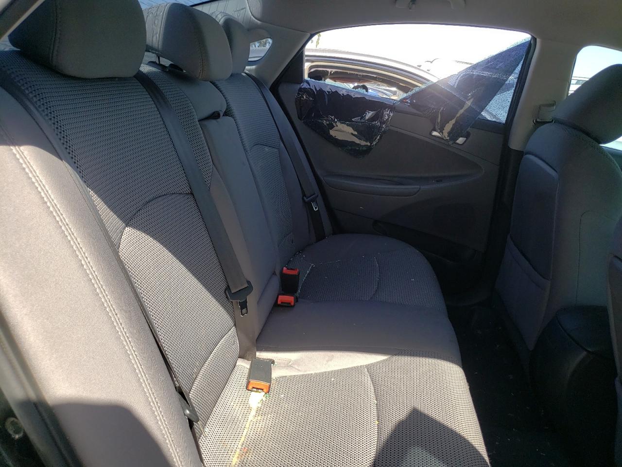 Photo 6 from auction – 2011 HYUNDAI SONATA GLS with VIN 5NPEB4ACXBH013800