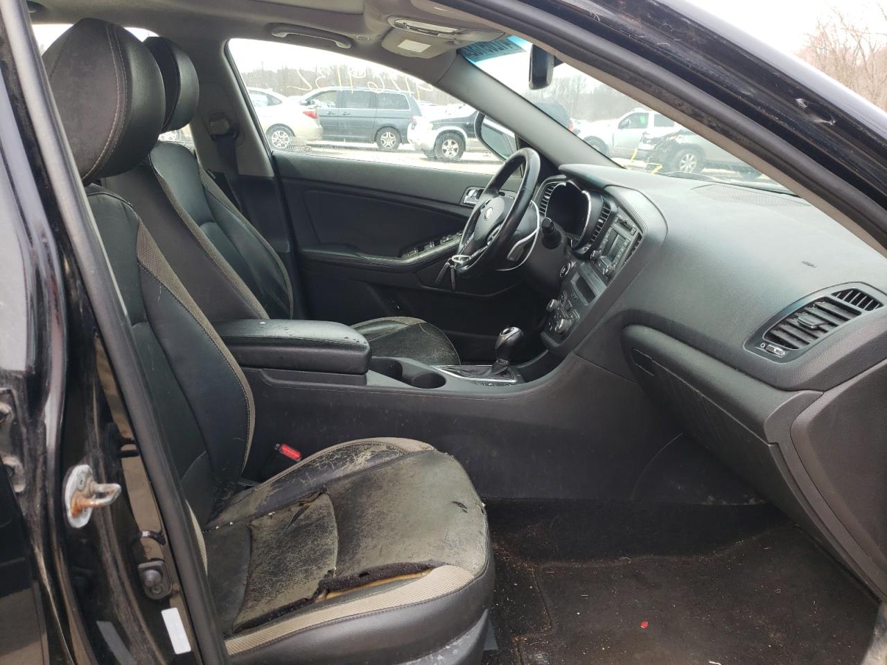 Photo 5 from auction – 2013 KIA OPTIMA SX with VIN 5XXGR4A61DG240726