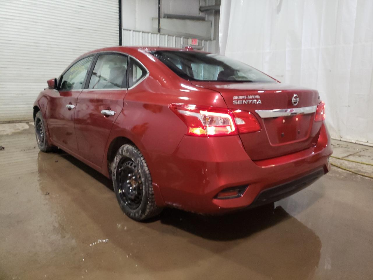 Photo 3 from auction – 2016 NISSAN SENTRA S with VIN 3N1AB7AP0GL680551