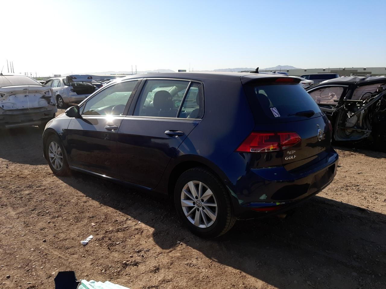 Photo 3 from auction – 2015 VOLKSWAGEN GOLF with VIN 3VW217AU5FM027889
